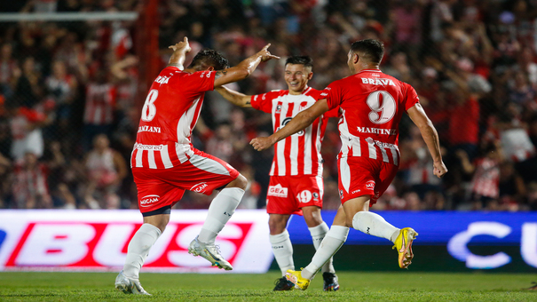 Nhận định Tucuman vs Instituto Cordoba 7h00 ngày 26/7 (VĐQG Argentina 2024). Hãy đến AE888 cá cược bóng đá .